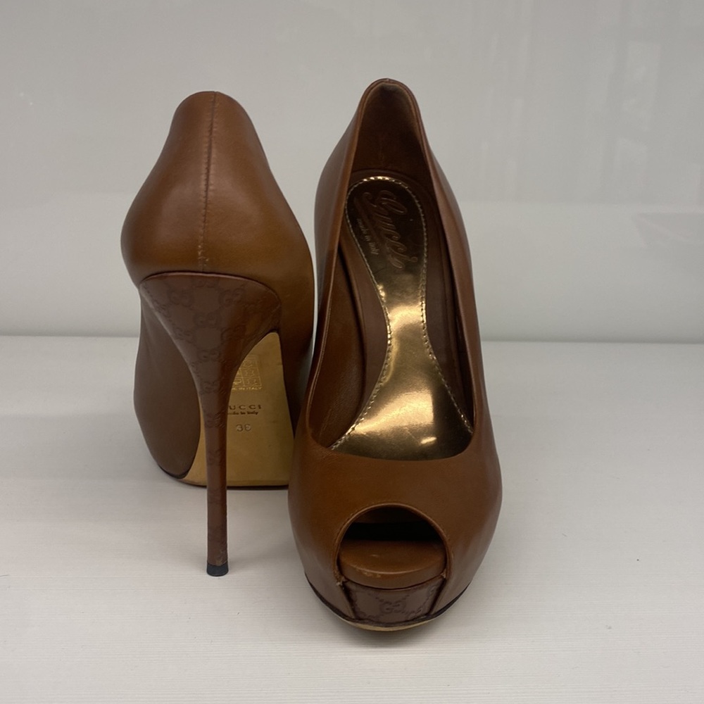 Authentic Gucci shoes